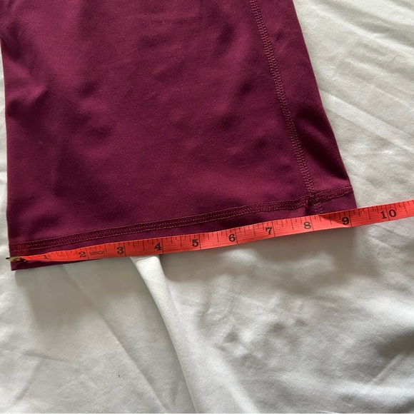 Gap fit Tuscan red flare leggings - Picture 4 of 5